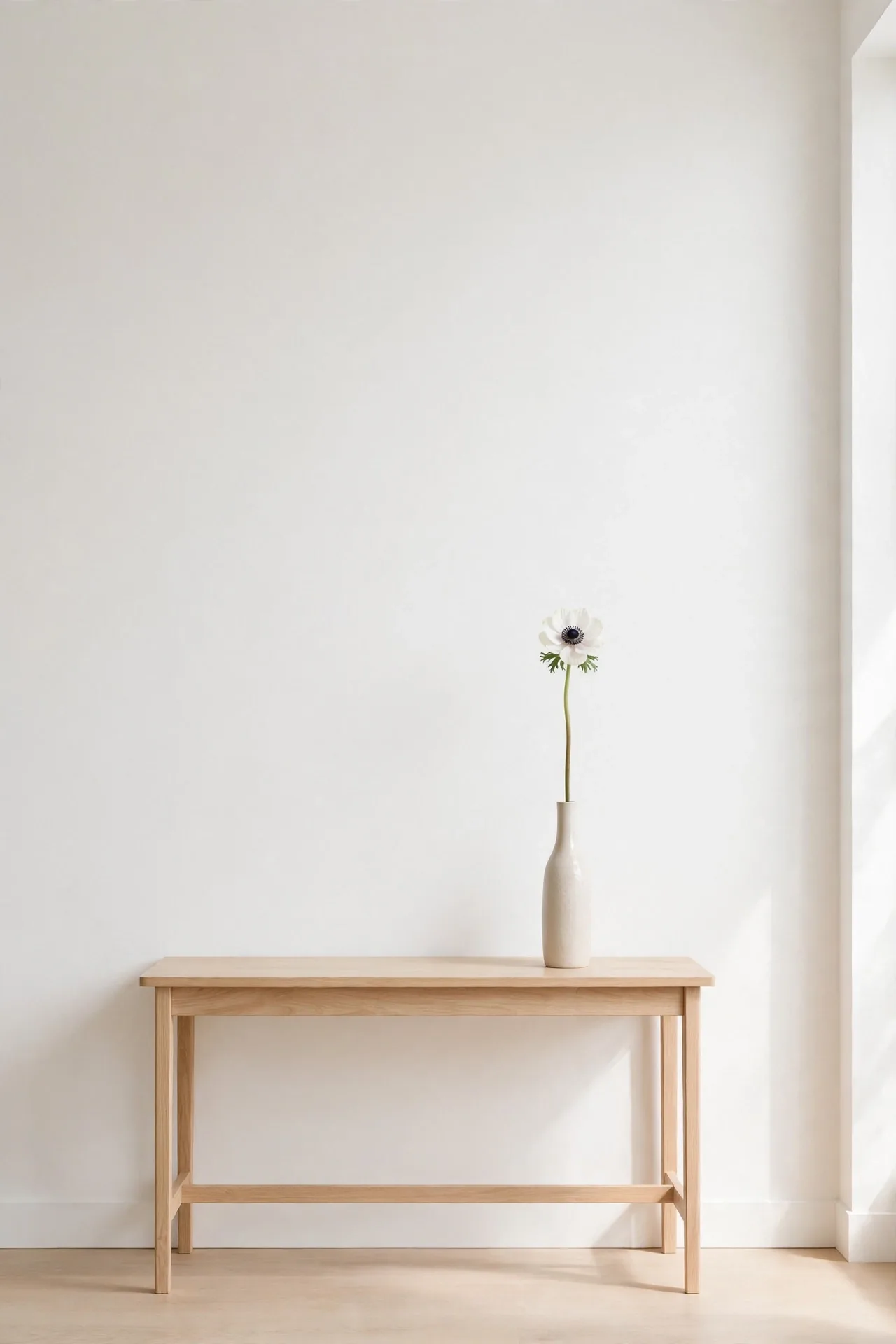 Minimalist Single Stem